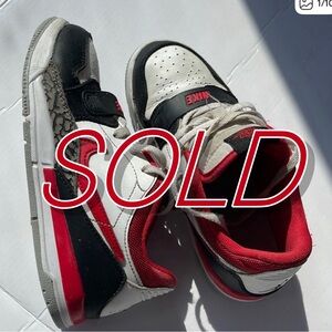 Nike Black and Red Sneakers High-Top Basketball Design